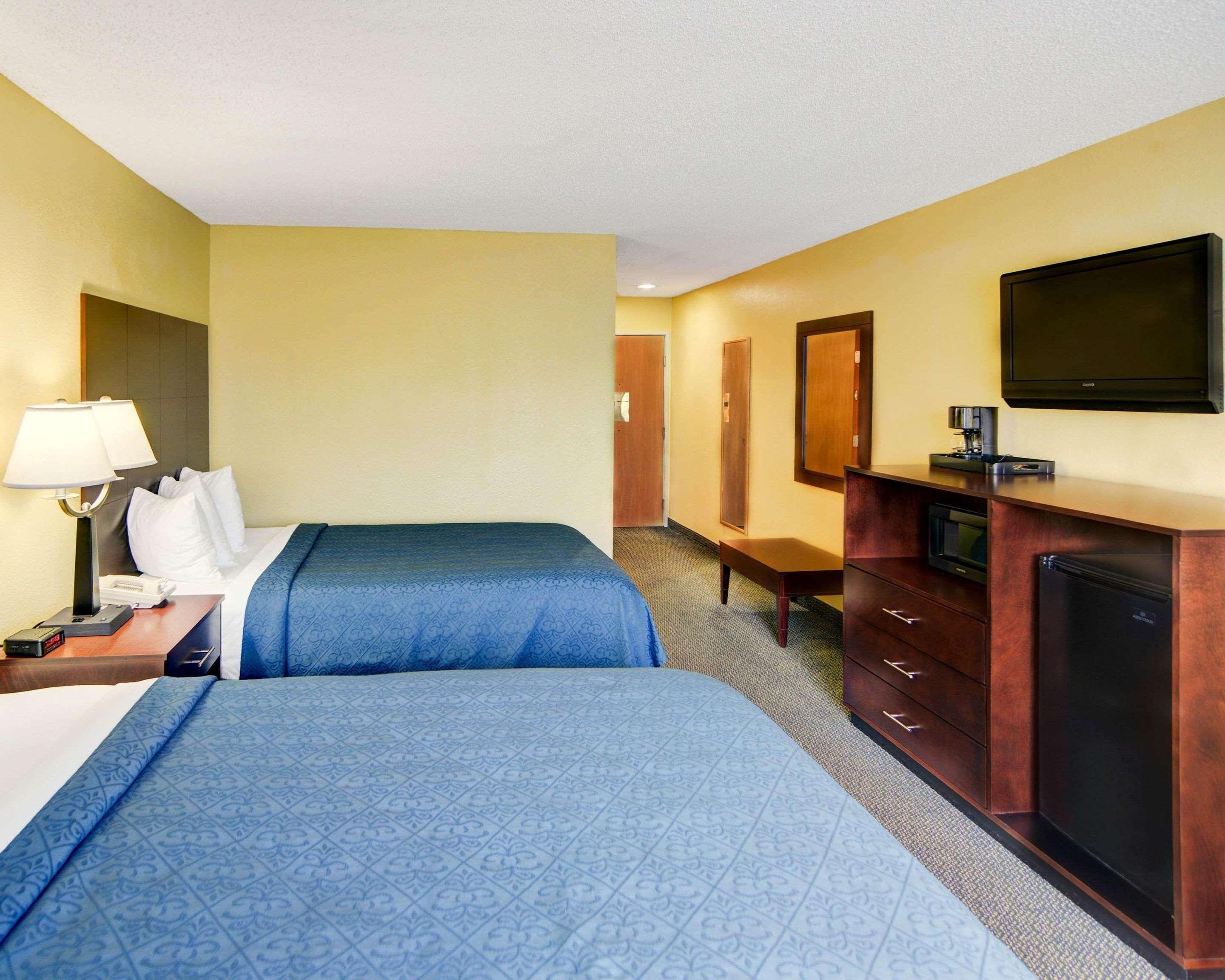 Quality Inn & Suites Grand Prairie Exterior foto